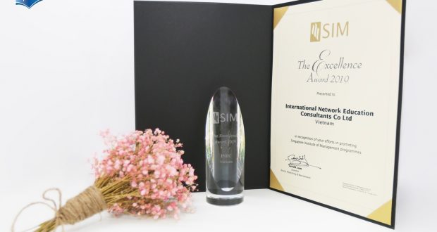 sim-award-13